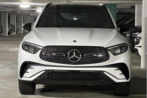 2026 Mercedes-Benz GLC 300 4MATIC