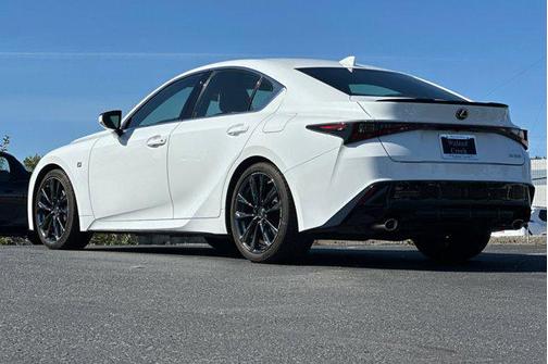 2022 Lexus IS 350 Base