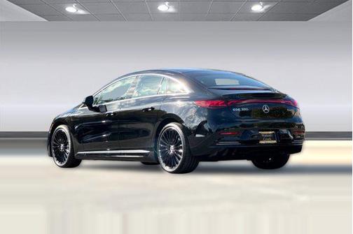 2026 Mercedes-Benz EQE 320 320