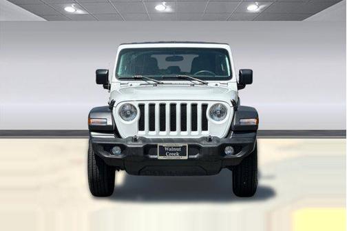 Bright White Clearcoat 2018 Jeep Wrangler Unlimited Sport