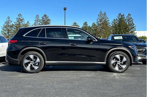 2024 Mercedes-Benz GLC 300 4MATIC