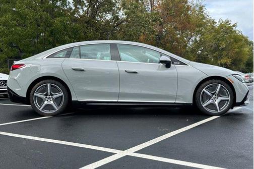 2026 Mercedes-Benz EQE 320+ 320+