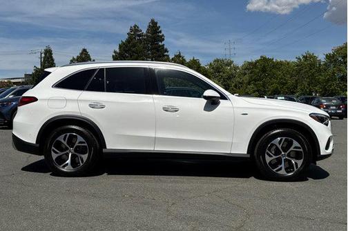 2025 Mercedes-Benz GLC 350e Base