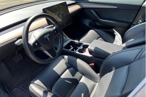 2023 Tesla Model 3 Standard Range