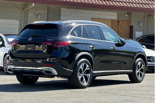 2025 Mercedes-Benz GLC 350e Base