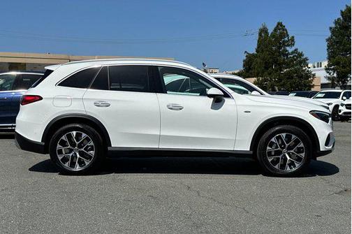 2025 Mercedes-Benz GLC 350e Base