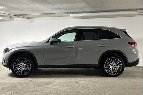 2026 Mercedes-Benz GLC 300 4MATIC