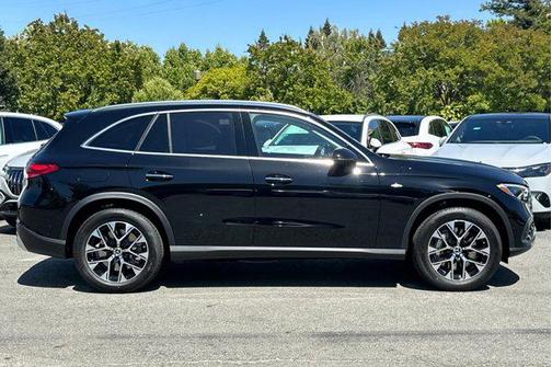 2025 Mercedes-Benz GLC 350e Base