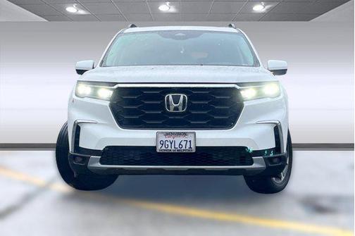 2023 Honda Pilot AWD Elite