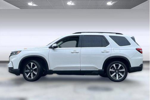 2023 Honda Pilot AWD Elite