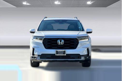 2023 Honda Pilot AWD Elite