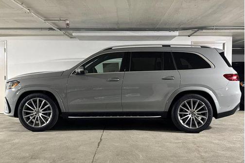 2025 Mercedes-Benz GLS 450 4MATIC