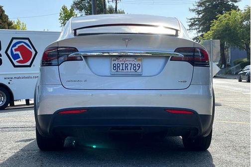 2017 Tesla Model X 75D