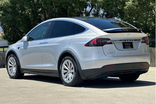 2017 Tesla Model X 75D