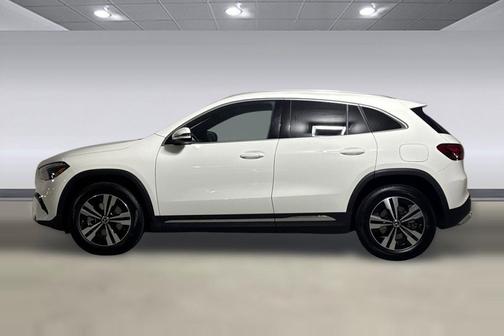 Polar White 2026 Mercedes-Benz GLA 250 4MATIC