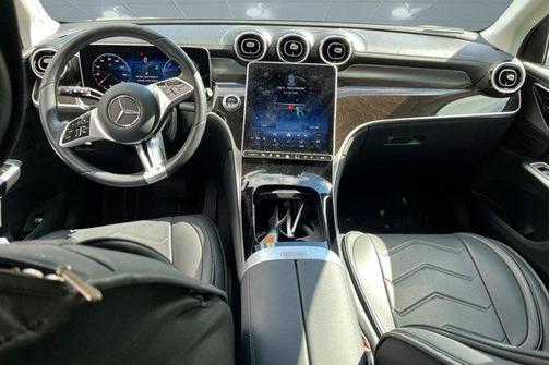 2025 Mercedes-Benz GLC 350e Base