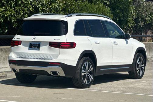2025 Mercedes-Benz GLB 250 4MATIC