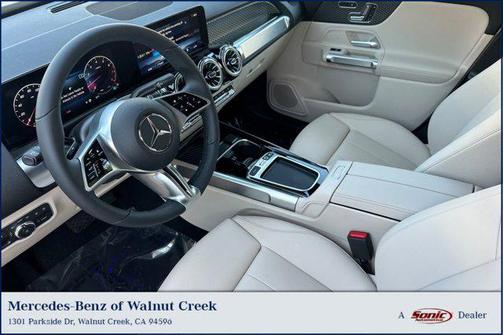 2025 Mercedes-Benz GLB 250 4MATIC