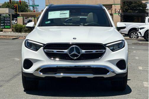 2025 Mercedes-Benz GLC 350e Base