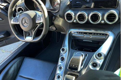 2016 Mercedes-Benz AMG GT S