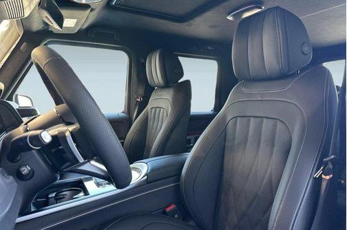 MANUFAKTUR Night Black Magno 2026 Mercedes-Benz G-Class G 580e