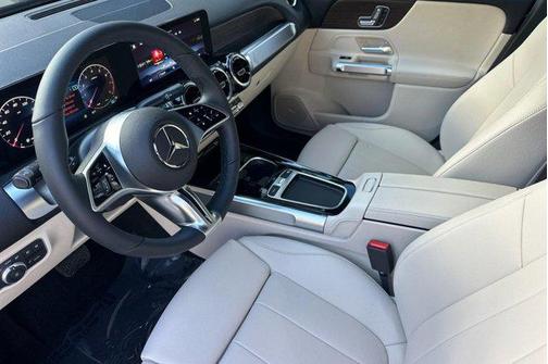 Night Black 2026 Mercedes-Benz GLB 250 Base