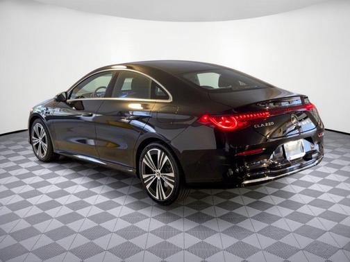 Night Black 2027 Mercedes-Benz CLA 220 Hybrid CLA 220 Hybrid