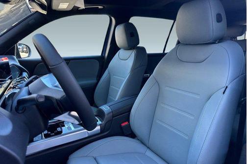 2026 Mercedes-Benz GLB 250 Base