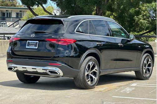 2025 Mercedes-Benz GLC 350e Base