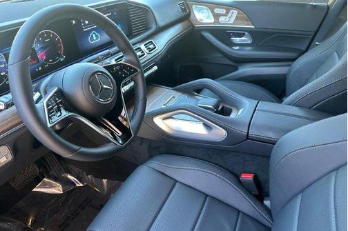 Obsidian Black Metallic 2026 Mercedes-Benz GLE 350 4MATIC