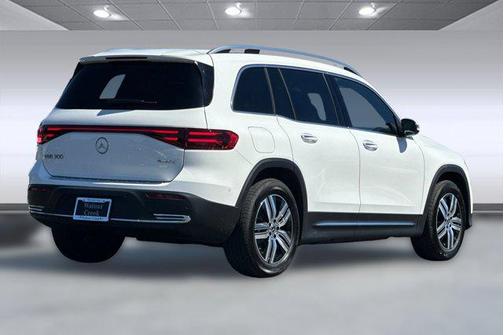 2025 Mercedes-Benz EQB 300 4MATIC