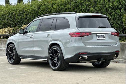 2025 Mercedes-Benz GLS 580 4MATIC