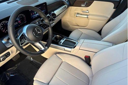 Night Black 2026 Mercedes-Benz GLB 250 Base