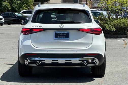 2025 Mercedes-Benz GLC 350e Base