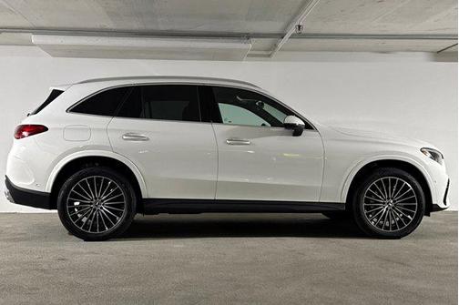 2025 Mercedes-Benz GLC 300 4MATIC