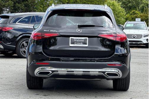 2025 Mercedes-Benz GLC 350e Base