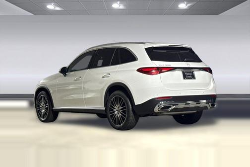Polar White 2026 Mercedes-Benz GLC 300 4MATIC