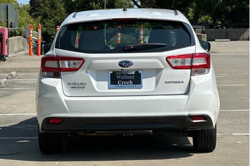 2019 Subaru Impreza 2.0i
