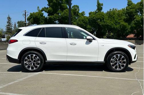 2025 Mercedes-Benz GLC 350e Base
