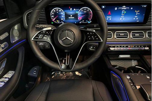 2025 Mercedes-Benz GLS 450 4MATIC