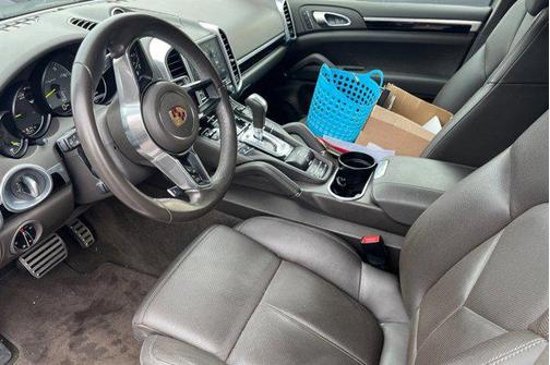 2017 Porsche Cayenne Cayenne S E-Hybrid Platinum Edition