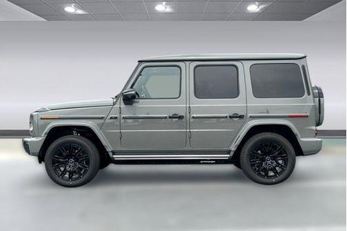 MANUFAKTUR Arabian Grey Non- Metallic 2026 Mercedes-Benz G-Class G 580e