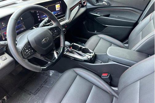 2025 Chevrolet Trax FWD 2RS