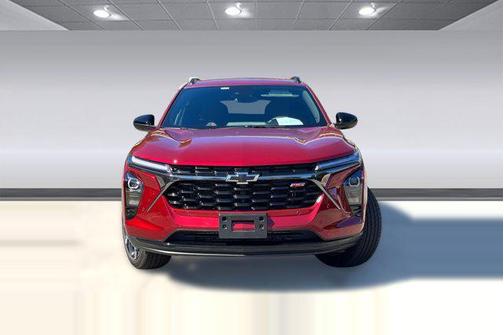 Crimson Metallic 2025 Chevrolet Trax FWD 2RS