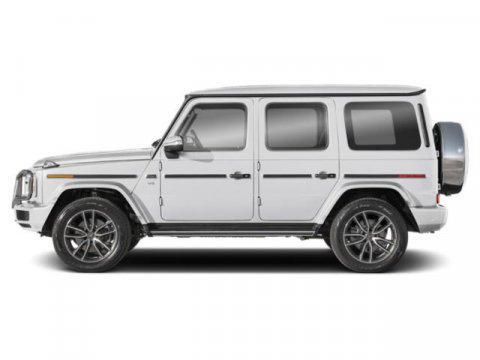 MANUFAKTUR Moonlight White Magno 2026 Mercedes-Benz G-Class G 550