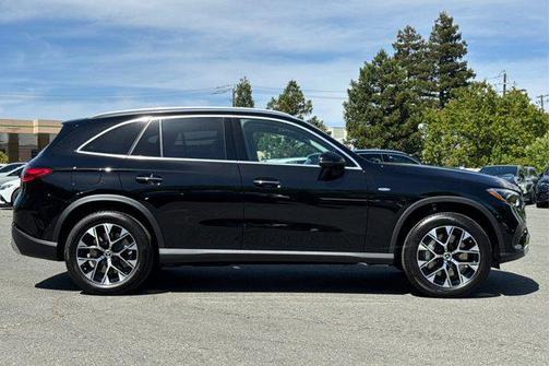 2025 Mercedes-Benz GLC 350e Base