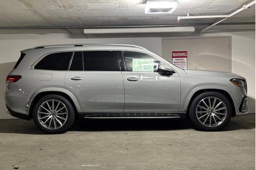 2025 Mercedes-Benz GLS 450 4MATIC