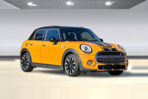 Volcanic Orange 2018 MINI Hardtop Cooper S