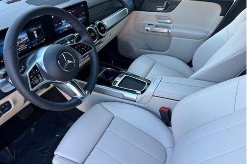 2026 Mercedes-Benz GLB 250 Base