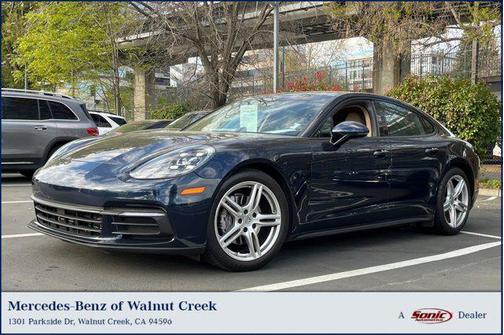 2018 Porsche Panamera 4